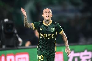 足球报谈中超新外援：佼佼者即插即用，打出令人恐怖的数据