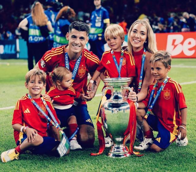 体育预测-莫拉塔自宣离婚 与妻子秀恩爱后不久和平分手