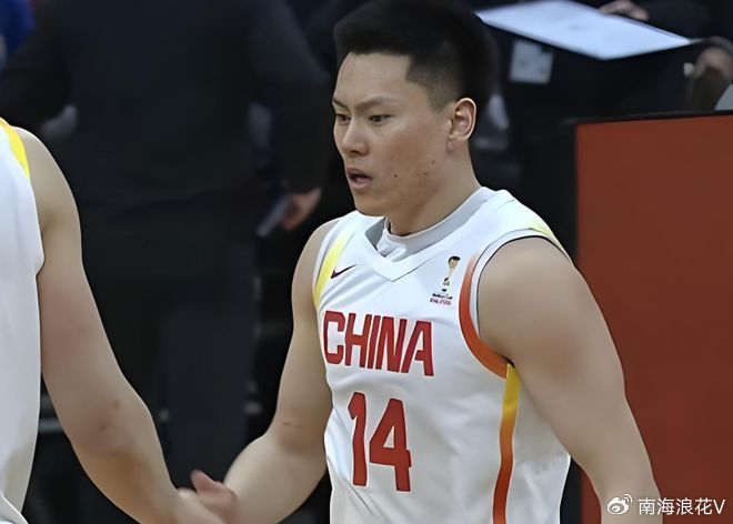 有情有义！上海队特地给李弘权放长假，让其享受“奶爸”时光|中国男篮|上海男篮|世预赛|郭振明|郭士强_新浪体育_新浪新闻